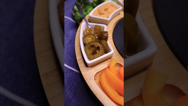 Last-minute gift for the hostess in your life 🎁 Shop now