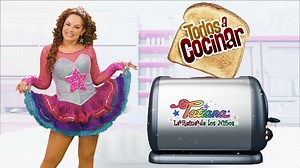 Video musical del tema "Todos A Cocinar" de Tatiana. Canción oficial de Masterchef Junior México 2022. | Tatiana