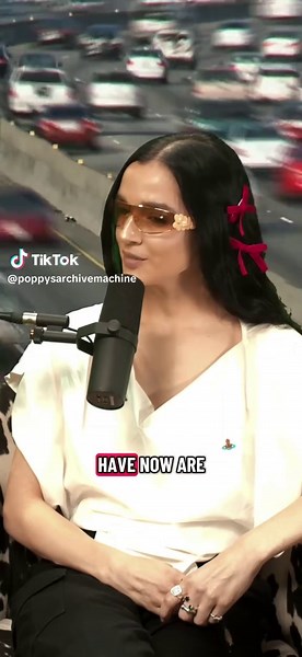 Extract from Poppy at The Danny Brown Show, claiming she currently has the friends she's had always dreamed of having. Interview available full on Youtube uploaded on April 25th, 2025. #trend #thatpoppy #alttiktok #singer #inspiration