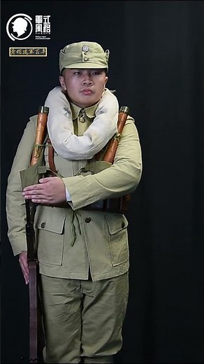 During World War II, why did the Chinese army have uniforms of different colors?