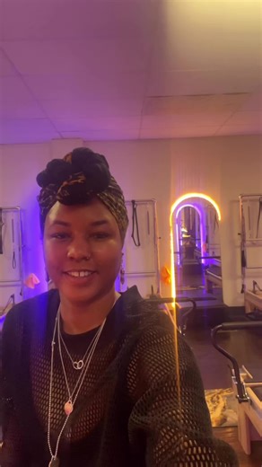 Get your body in action. ✨ A little jazz arm moment to wake up the shoulders, fire the upper back, and remind the body how to move with intention. Pilates isn’t just about the core — it’s about coordination, control, and rhythm through the whole system. So if your body’s ready for action… meet me on the reformer. Download the app and book your first class at Pittsburgh Pilates. #PittsburghPilates #pittsburgh #ReformerPilates #pgh #MoveWithIntention