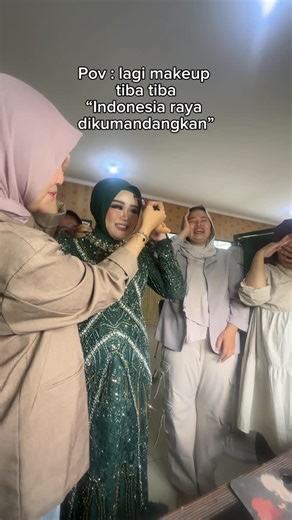 Tamara anindya raju on Instagram: "Ijin ya ibu persit hehe @zozanhs kita harus patuh hehe Btw ini kita lagi makeup di area markas TNI jadi setiap jam 10 pagi INDONESIA RAYA dikumandangkan hehe"