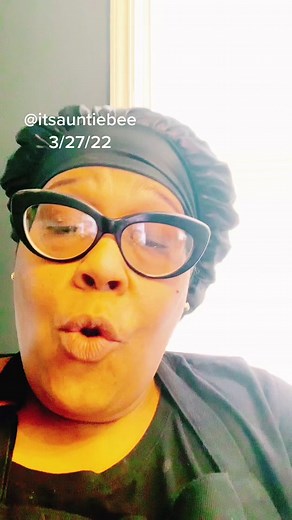 Cooking Brown Stew Chicken With Auntie Bee