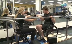 Paralyzed man takes first steps using brain-computer interface, USA