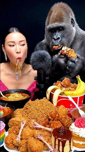 ASMR Fried Chicken & Noodles Mukbang with Gorilla #asmr #mukbang #shorts