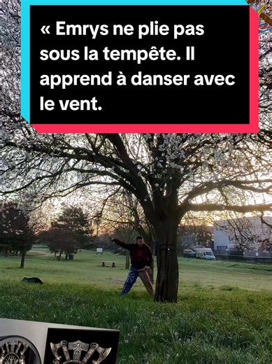 « Emrys ne plie pas sous la tempête. Il apprend à danser avec le vent. » #emrys #tempete #vent #danser #sport