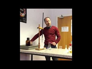 Iron(II) with MnO4- titration demonstration from www.ChemistryTuition.Net