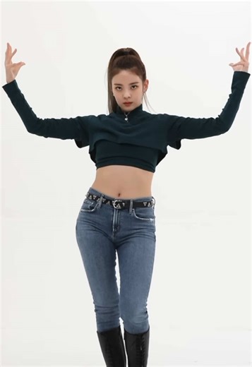 ITZY Lia's LOCO Performance Highlights