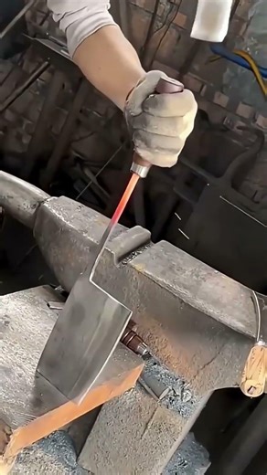BLACKSMITH HACK: Installing a WOOD HANDLE in 60 Seconds! 🔥