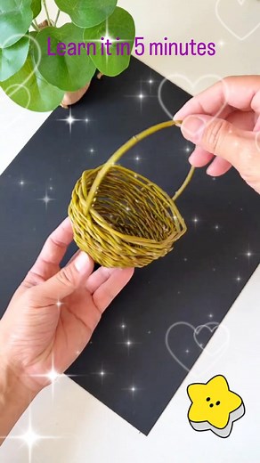 5 Min Craft Class | You can make a mini flower basket with willow branches. Let's make one together ❤️ Follow for more. Thanks 😊 #手工diy #亲子手工... | Instagram