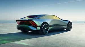 Peugeot Inception concept debuts with fold-out steering wheel and glass roof