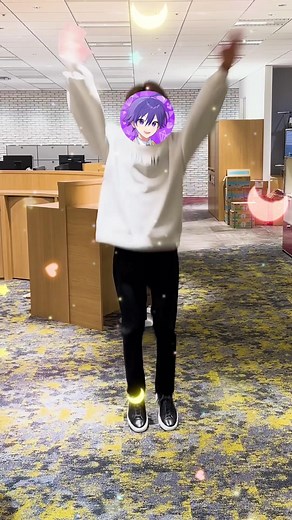 オフィスで踊るぴゅあぴゅあいちご