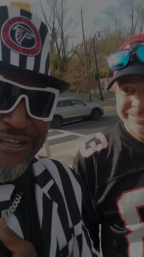 From Open Mike Media: Atlanta Falcons fans travel 14 hours and 20 minutes from Iowa. #atlanta #NFLFootball #footballseason #atlantafalconsfan #DirtyBirds #atlantafalconsfootball #RiseUp #atlantafalcons | Mike Lethoineo Hall