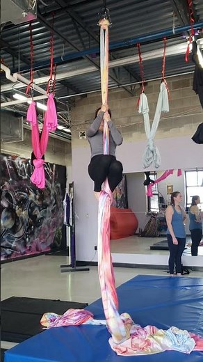 Aerial Silks - Invert for beginner
