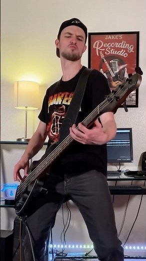 Rex Brown’s FILTHY bassline under the Walk solo - Pantera