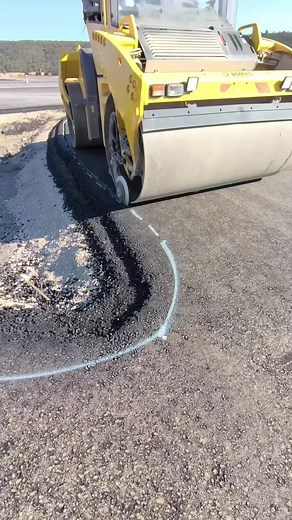 Top Pizza Cutter for Construction Enthusiasts