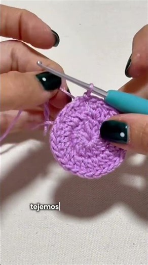 Gorrito lila para Barbie – Paso a paso fácil y dulce 🧶💜