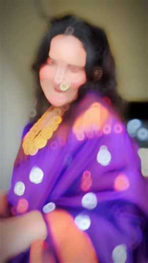 Llinaa🌸 | Content Creator on Instagram: "Just wait… शेवट कसा होतो ते पाहा 🤍✨ दऱ्याकिनारी vibes? 🌊 { Dariya kinari, koli geet, Marathi song, viral, Desi aesthetics, Trending Audio, marathi mulagi, reels india, Saree Reels, Marathi Vibes, Explore Marathi, Indian music } #MarathiReels #koligeet #marathisongreels #i̇nstagramgrowth #marathitrending"