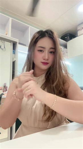 Stylish Mirror Selfie Inspiration