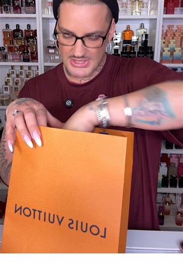 Discovering Louis Vuitton's Ombre Nomade Perfume