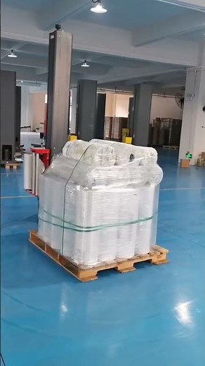 Heavy Duty Self-Propelled Stretch Wrapper | Model WJ-012 | Mobile Pallet Wrapping Robot in Action