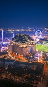 Hamburg‘s Spring Night - Bunker & DOM Lights ✨🎡 The Green Bunker glowing in front of Hamburg’s Frühlings DOM - Northern Germany’s largest funfair - Three times a year, the DOM lights up the city with rides, food and pure fun ✨✨ Who’s ready for a night at the DOM? 😍 📍The Green Bunker / Frühlings DOM, Heiligengeistfeld, Hamburg, Germany 🇩🇪 For more Magical Moments of Hamburg follow us and never miss a moment ⬇️⬇️⬇️ 👉👉 @daynightphotography 👉👉 @daynightphotography 👉👉 @daynightphotography 