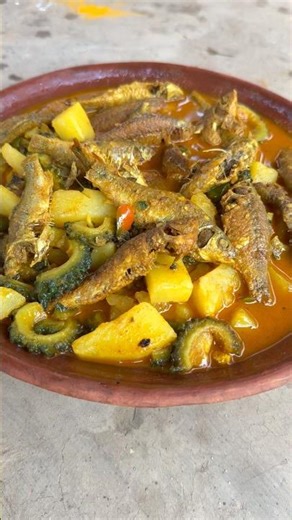 🐟 Bitter Gourd with Puti Fish Recipe | Traditional Bengali Village Cooking 😋#putifish #uchhe
