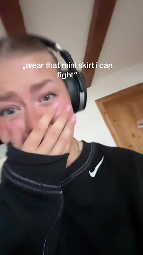 Girls Fighting in Skirts Trend