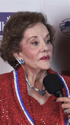 ✨ Powerful conversations, lasting impact✨ At the Drive the Dream Gala, we were honored to hear from Sara O’Meara, Co-Founder, CEO & Chairman, Michael Medoro, COO & Chief of Staff, and gala co-chairs Chris and Krystal Grogan. Together, they shared reflections on resilience, the transformative power of guidance, and the vital role of community support for children who have endured abuse. Several speakers also took a moment to honor Co-Founder Yvonne Fedderson, celebrating her enduring legacy of co