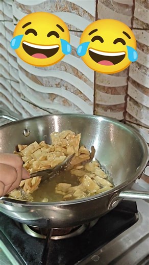 kuchh samajh nahi a Raha 😂#funny #minivlog #trending #comedy #food