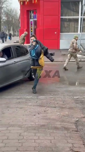 Місцеві заступилися за молодика, якого хотіли жорстоко забрати ТЦК | СтопКор