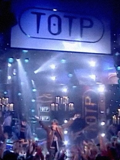Country House Live on the Top of The Pops Christmas Special, 1995 | Blur