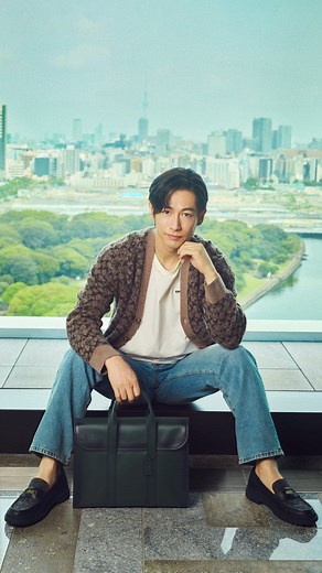 Coach Japan 公式インスタグラム | 最新メンズアイテムを披露 ブランドアンバサダーのDean Fujiokaさんが魅せる、秋にぴったりの新作メンズアイテム。 ビデオではクリエイティブ・ディレクター、スチュアート・ヴィヴァースとコーチのパーパスである”Courage to Be... | Instagram