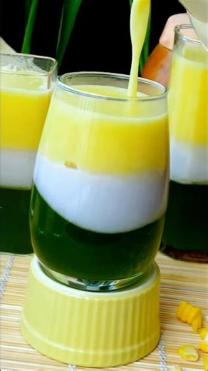 Creamy & Refreshing Homemade Corn Milk! 🌽🥛 #CornMilk #HealthyDrinks #HomemadeGoodness #shorts