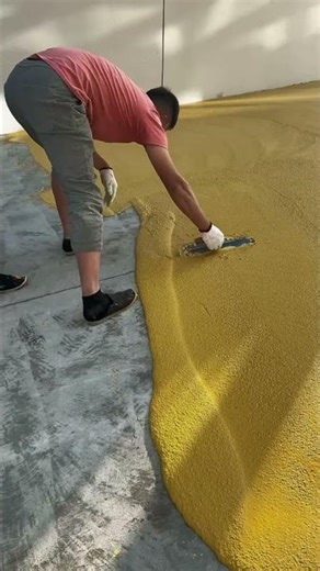 Construction of plastic particle flooring