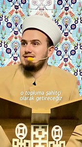 KUR’AN NASIL DİNLENİR? Kur’an dinlerken Peygamberimiz, sessizce dinler, derin bir huşu içinde ayetlere dalardı. Gözyaşı döker, her ayeti kalbine nakşederdi. Allah, “Onu dinleyin ve susun ki merhamet olunasınız” (Araf 204) buyuruyor. Kur’an’ı anlamak ve rehber edinmek için tıpkı Peygamberimizin yaptığı gibi dinleyelim ve tefekkür edelim. #Kur’an #Huşu #Tefekkür #Peygamberimiz #Ayet #Kur’anDinlemek #Rehber #İslam #KalbeNakşet #Allah’ınKelamı | Osman Bostancı