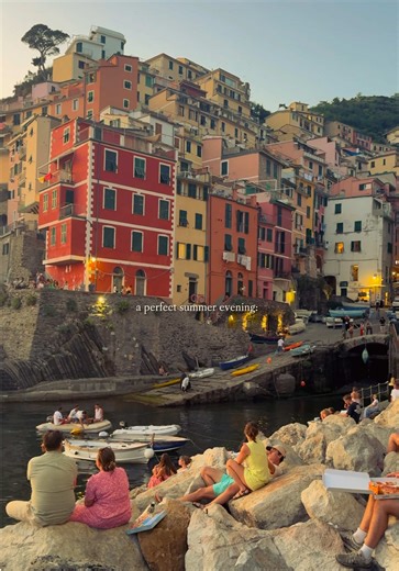Discover Riomaggiore: The Jewel of Cinque Terre