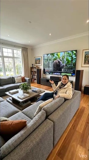 Discover the Features of the 75 Inch Polytron TV