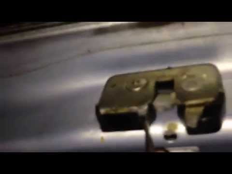 VW Golf MK3, How to open stuck rear hatch