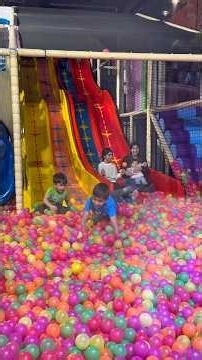 أحياناً الحياة تضغطنا بس نختار نخلي أطفالنا يعيشون طفولتهم #اكسبلور #explore #هدير_ايليوت #lupa_lupa