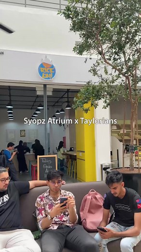 📢 Calling all students! 🌟 Get a sneak peek into our newly unveiled Atrium Walkway, straight from the voices of our very own students! Discover their thoughts and experiences, as they reveal how this vibrant area has transformed campus life. 🎓 💃 Let us introduce you to the ultimate hub for studying, socializing, and creating lasting memories! Come and be a part of our thriving university community today! #TaylorsUniversity #TaylorSphere #RiseTogether #RiseWithTheBest