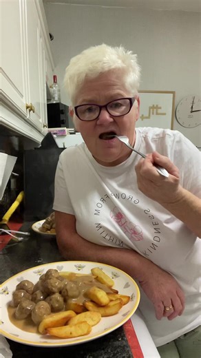 Delicious IKEA Meatballs and Gravy - A Must-Try Swedish Dish!