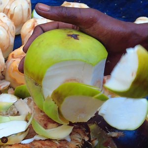 103 reactions | Cutting Raw Palm Fruit | Taste Of Foodies | Facebook