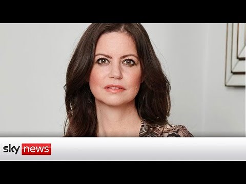 Podcaster Dame Deborah James dies after battle with bowel cancer