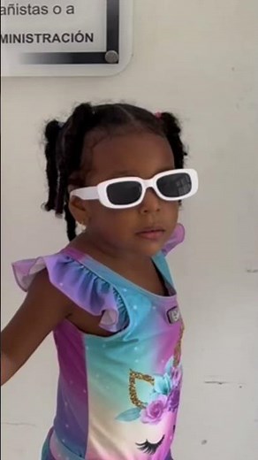 Isabella is crying because there is no service at the pool