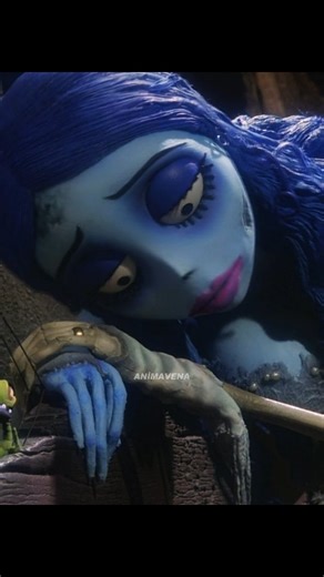 Animasyon Editleri on Instagram: "Corpse Bride (2005) 🎭 Tür: Animasyon / Gotik Fantastik / Romantik 🎥 Yönetmen: Tim Burton, Mike Johnson ⭐ IMDb: 7.3/10 🧪 Yapım Tekniği: Stop-motion (o eski usul sabır taşı tekniği) 📚 Konu Victor, kendi halinde, utangaç bir adamken istemeden ormanın ortasında yanlış bir hareketle ölüler diyarında yaşayan Emily’ye evlilik yemini etmiş olur. Bu olay onu bir anda iki farklı dünyanın arasında bırakır: Üst tarafta hâlâ onunla evlenmeyi bekleyen Victoria ve alt tara