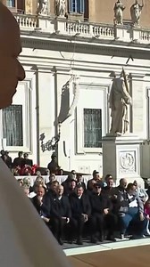 🤝 Pope Leo XIV greets Cardinal Chito Tagle at today’s Audience for the Jubilee of Migrants and the Missionary World, celebrating faith, solidarity, and the Church’s universal mission. #PopeLeoXIV #CardinalTagle #jubileeofmigrants #faith #catholicchurch #missionaryworld #vaticano | SG News