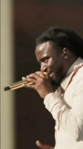 Shaboozey Performs "A Bar Song (Tipsy)" at Coachella