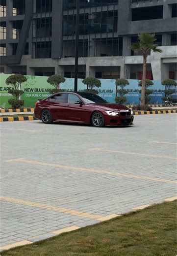 Discover the Stunning BMW Beamer 360 in Islamabad