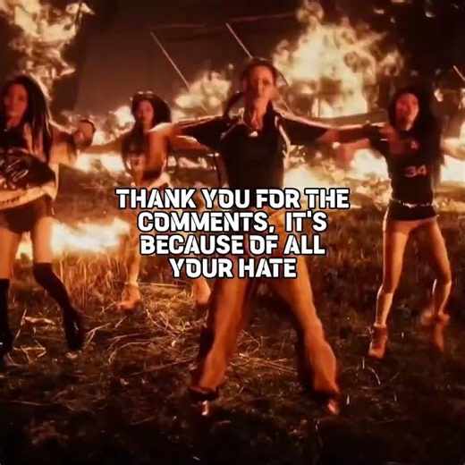 Im iconic by mistakee #illit #kpop #moka #wonhee #lara #chaewon #katseye #lesserafim #manon #sakura